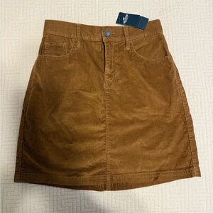 Hollister Ultra High-Rise Brown Corduroy Mini Skirt  With Elastic NWT Size Small